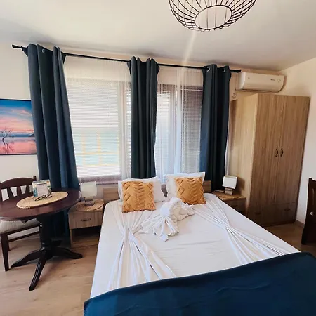 Desi House 301 Cozy * Nesebyr